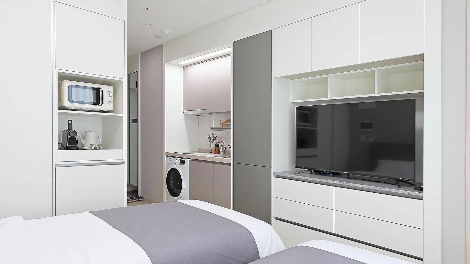 Elmomento Sasang Aparthotel Busan 0*,  South Korea