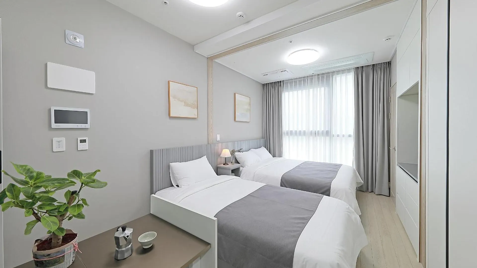 Elmomento Sasang Aparthotel Busan 0*,  South Korea